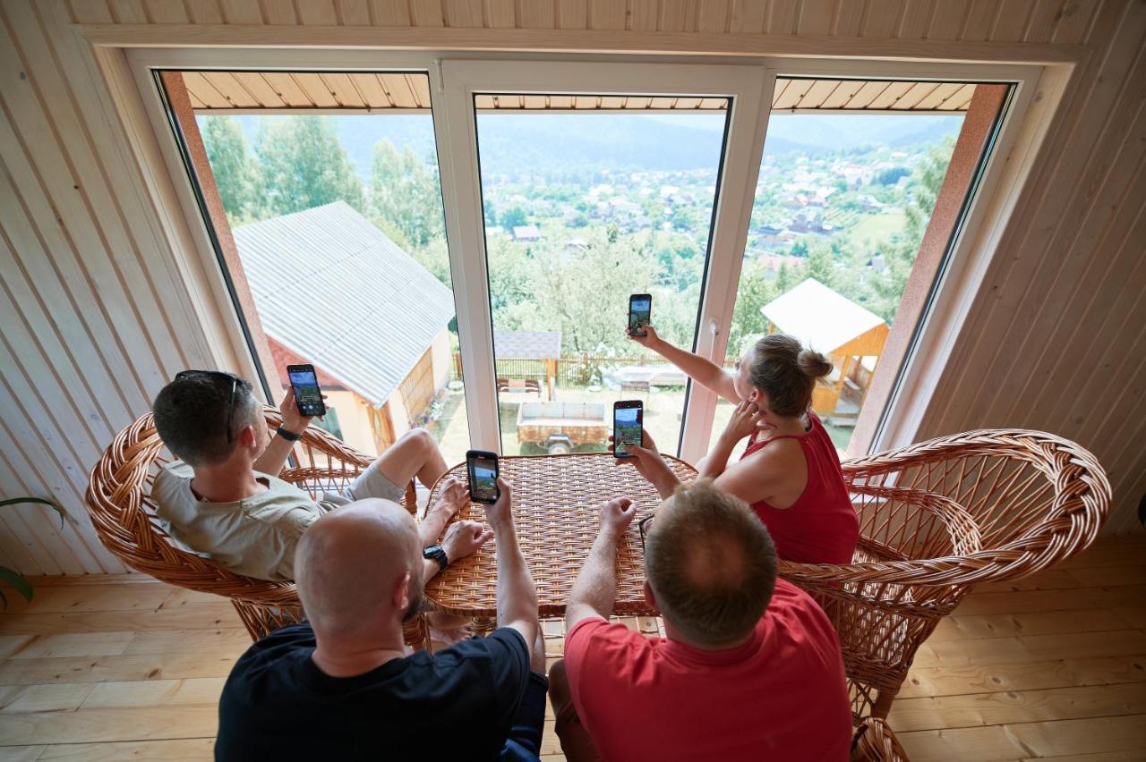 Gazdіvska Hata Guest House ยาเรมชา ภายนอก รูปภาพ