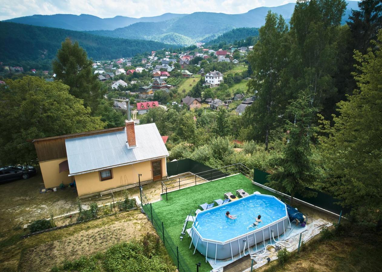 Gazdіvska Hata Guest House ยาเรมชา ภายนอก รูปภาพ