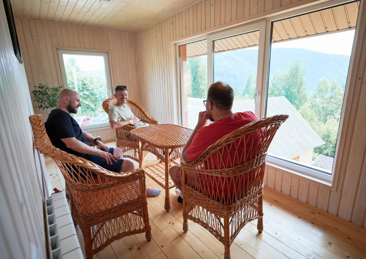 Gazdіvska Hata Guest House ยาเรมชา ภายนอก รูปภาพ