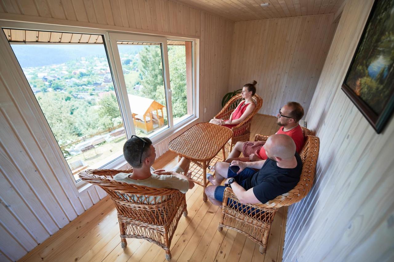 Gazdіvska Hata Guest House ยาเรมชา ภายนอก รูปภาพ