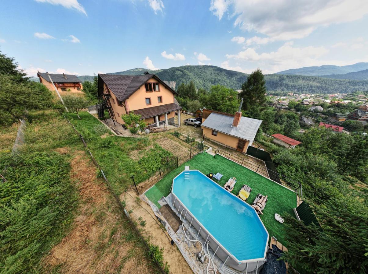 Gazdіvska Hata Guest House ยาเรมชา ภายนอก รูปภาพ