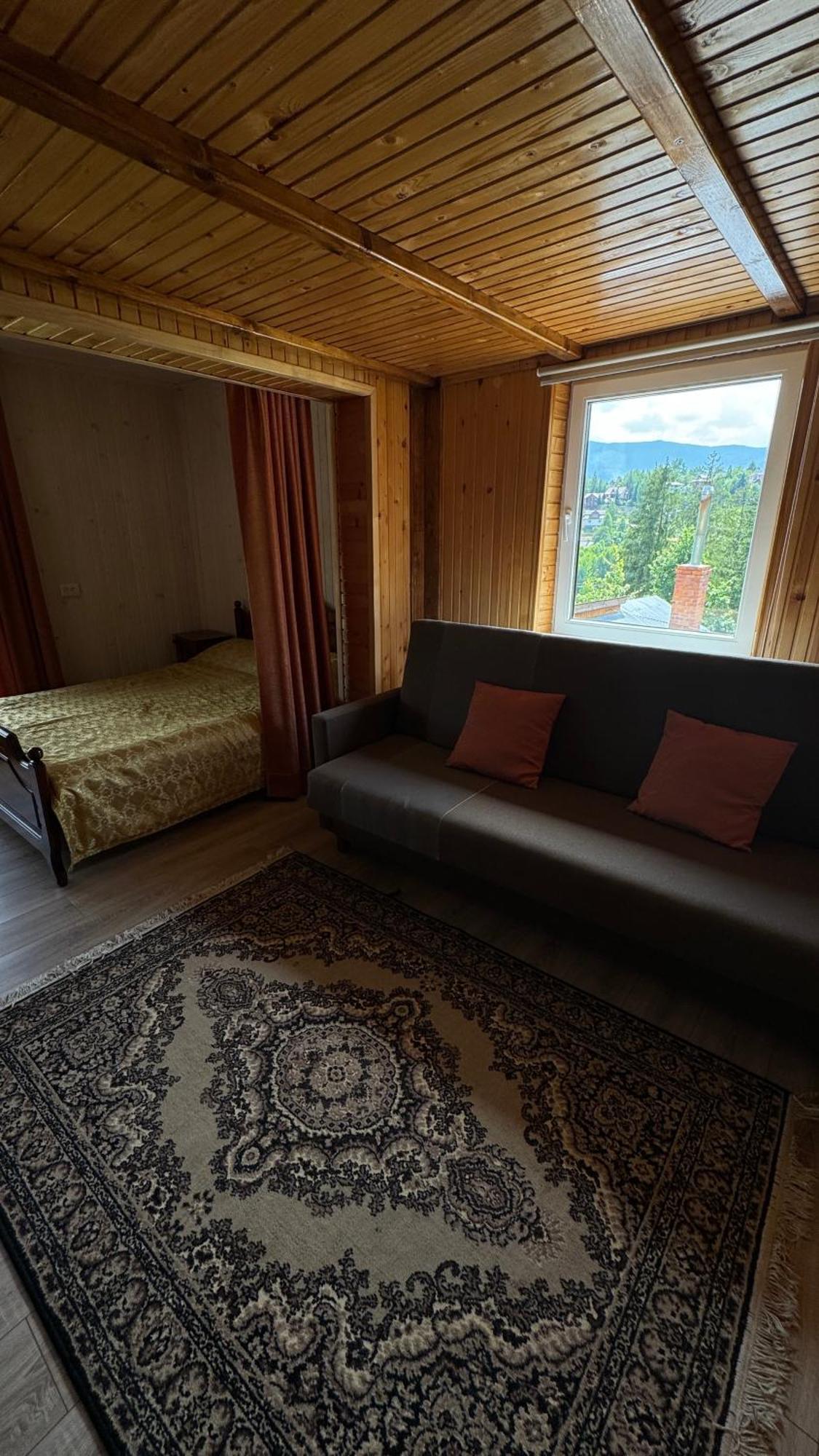 Gazdіvska Hata Guest House ยาเรมชา ภายนอก รูปภาพ