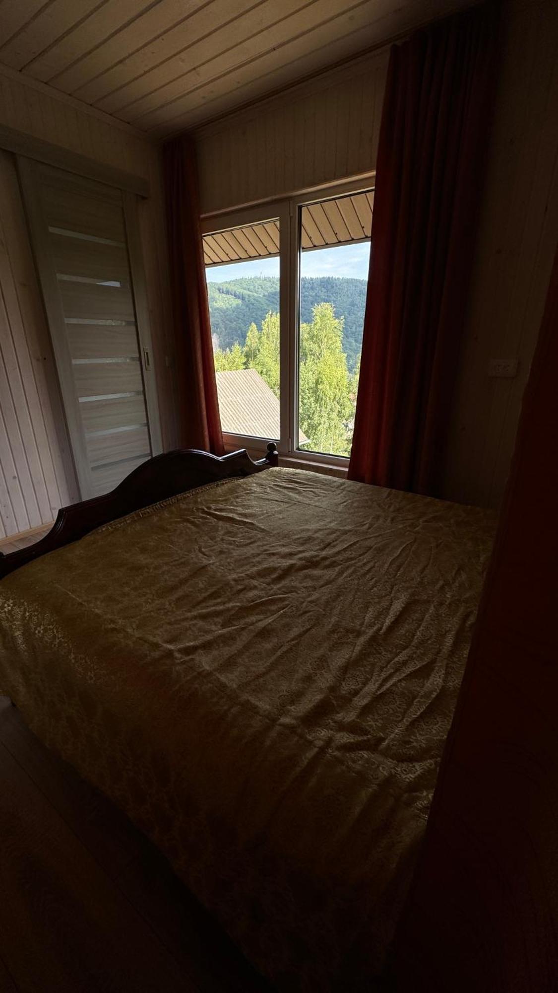 Gazdіvska Hata Guest House ยาเรมชา ภายนอก รูปภาพ