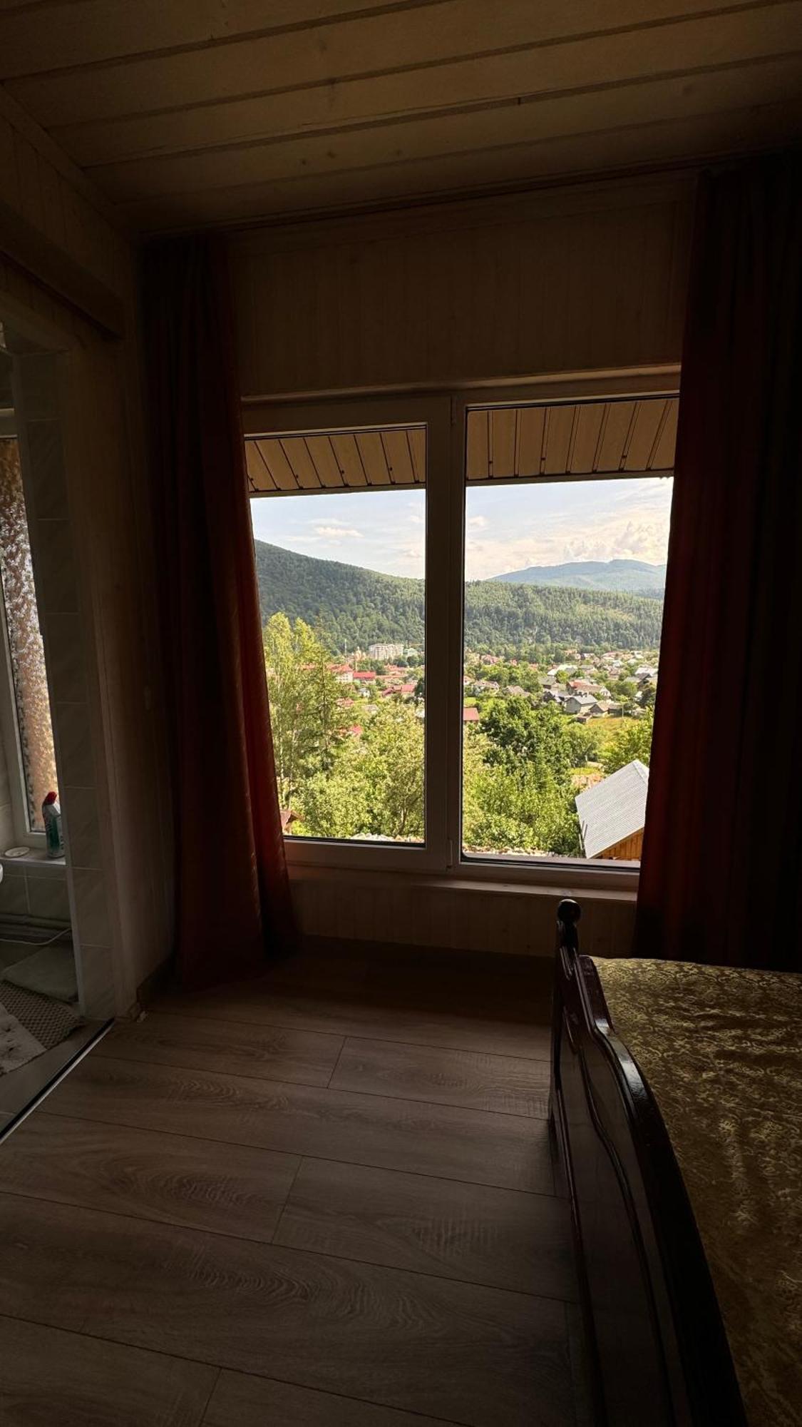 Gazdіvska Hata Guest House ยาเรมชา ภายนอก รูปภาพ