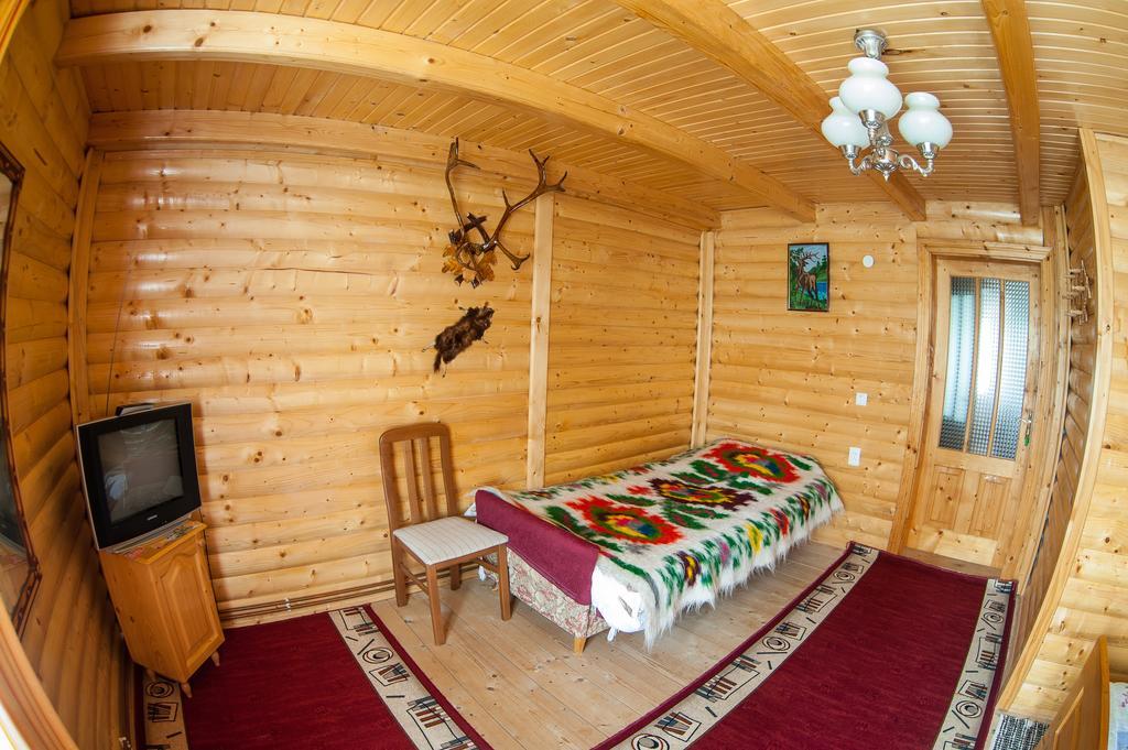 Gazdіvska Hata Guest House ยาเรมชา ห้อง รูปภาพ