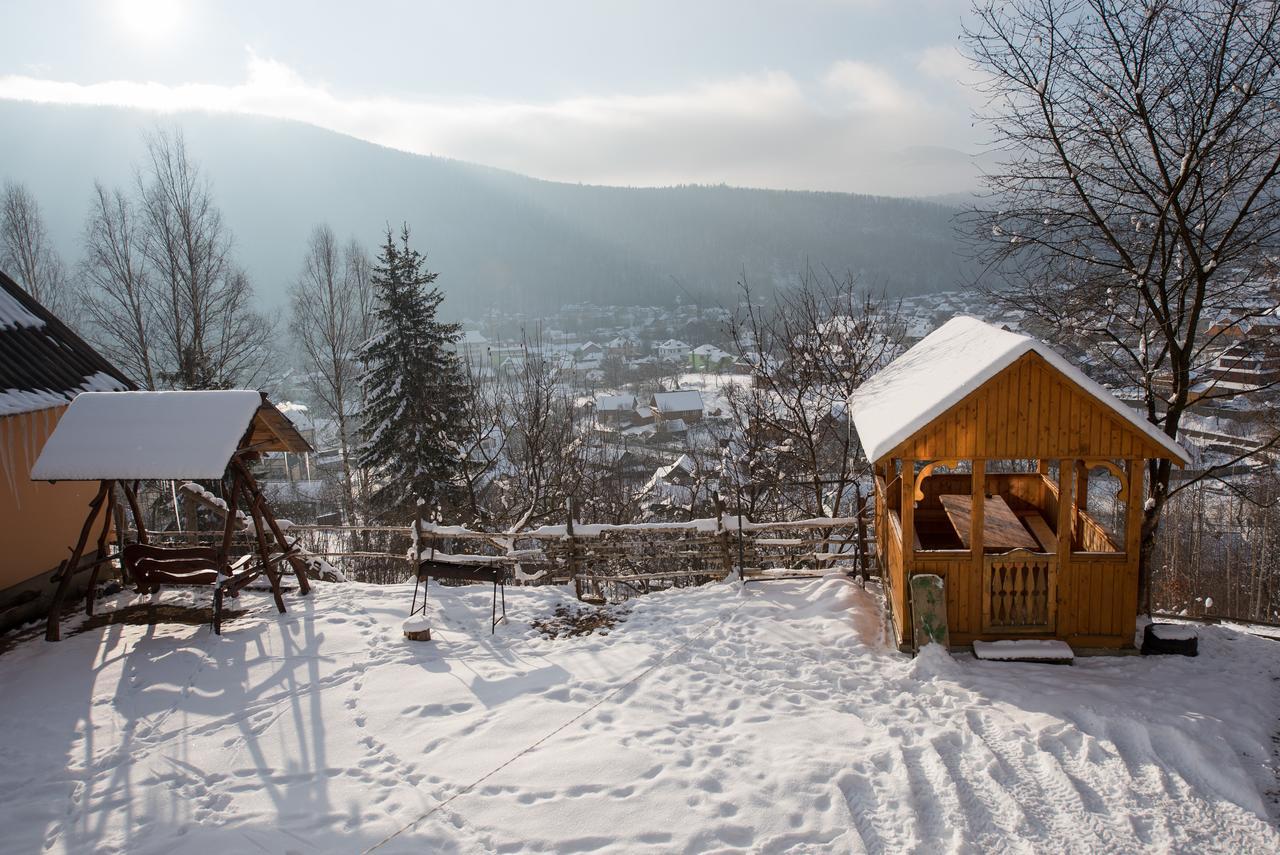 Gazdіvska Hata Guest House ยาเรมชา ภายนอก รูปภาพ