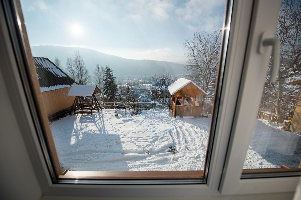 Gazdіvska Hata Guest House ยาเรมชา ภายนอก รูปภาพ