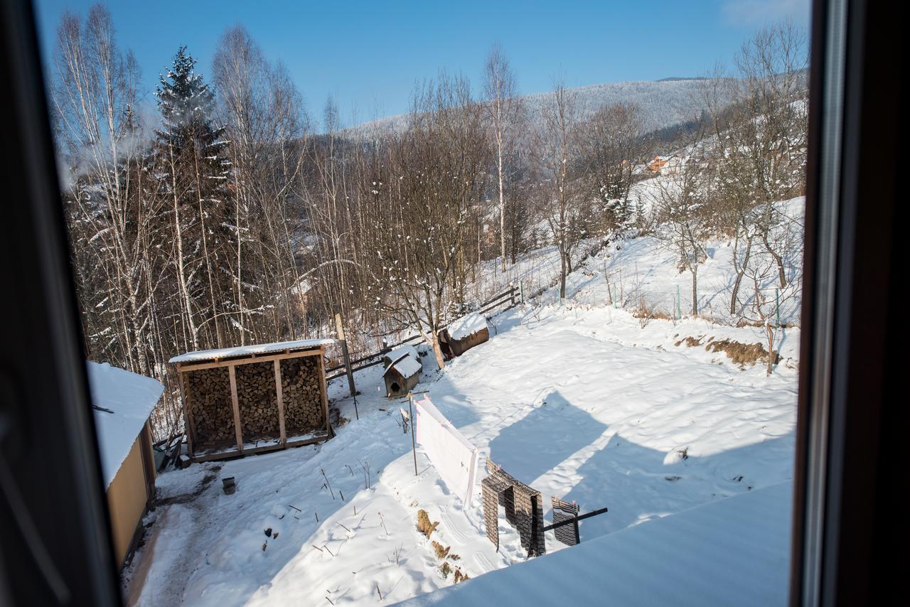Gazdіvska Hata Guest House ยาเรมชา ภายนอก รูปภาพ