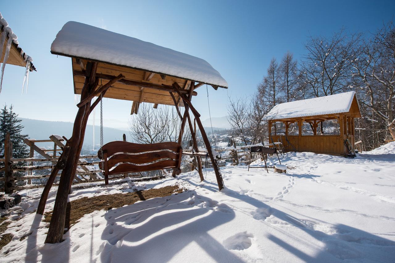 Gazdіvska Hata Guest House ยาเรมชา ภายนอก รูปภาพ