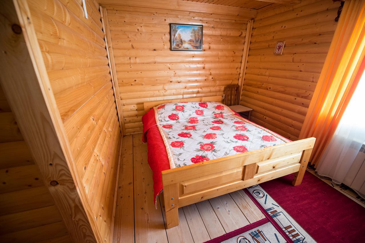 Gazdіvska Hata Guest House ยาเรมชา ภายนอก รูปภาพ