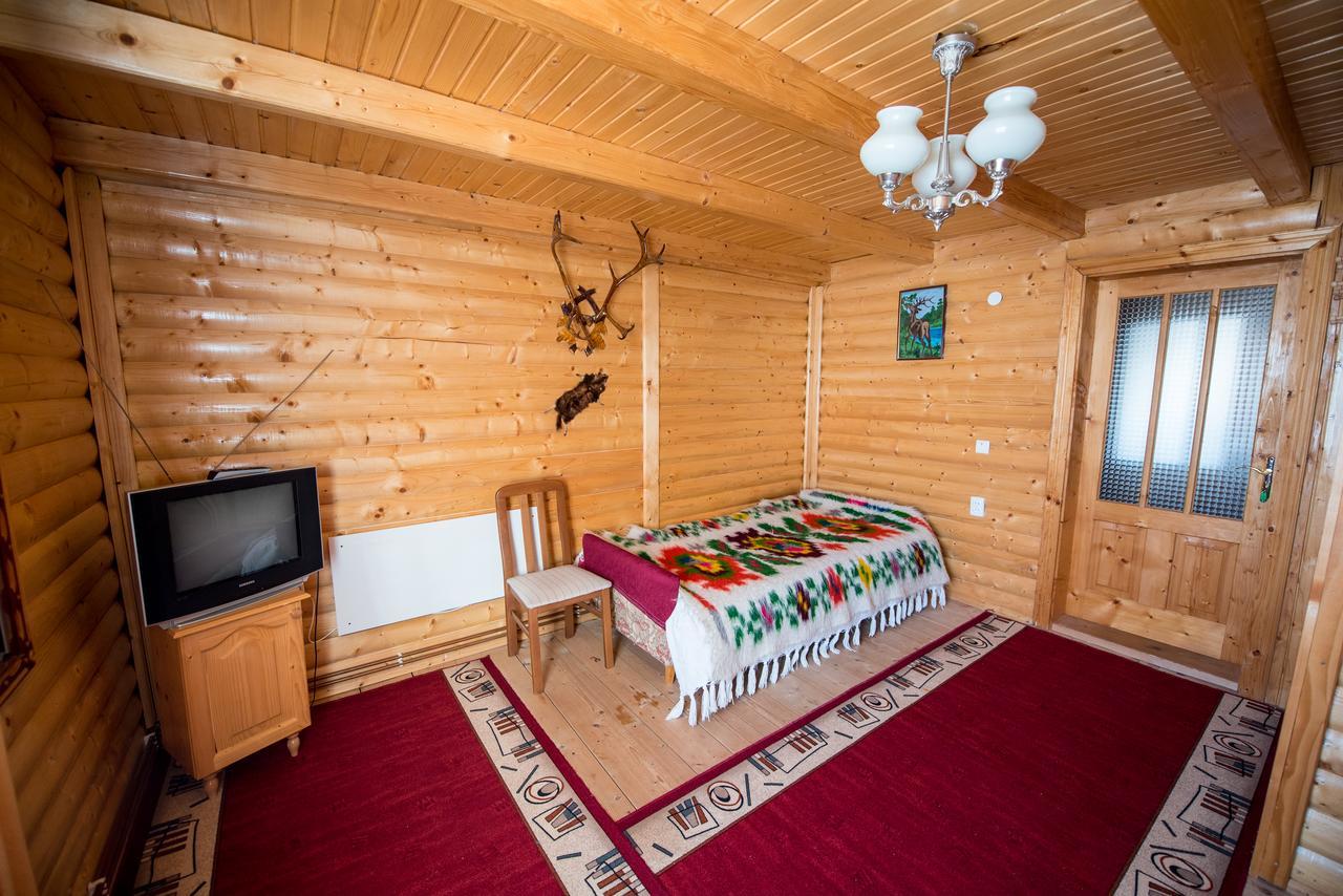 Gazdіvska Hata Guest House ยาเรมชา ภายนอก รูปภาพ
